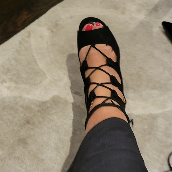 Sandals Qupid Faux Suede Peep Toe - Picture 1 of 3